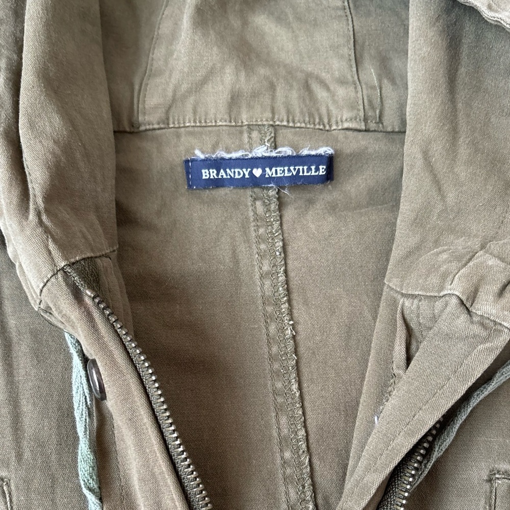 brandy melville zip up